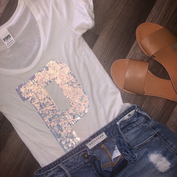 PINK Victoria's Secret Tops - XS PINK WHITE BLING SHIRT PINK Victoria's Secret Tops - XS PINK WHITE BLING SHIRT